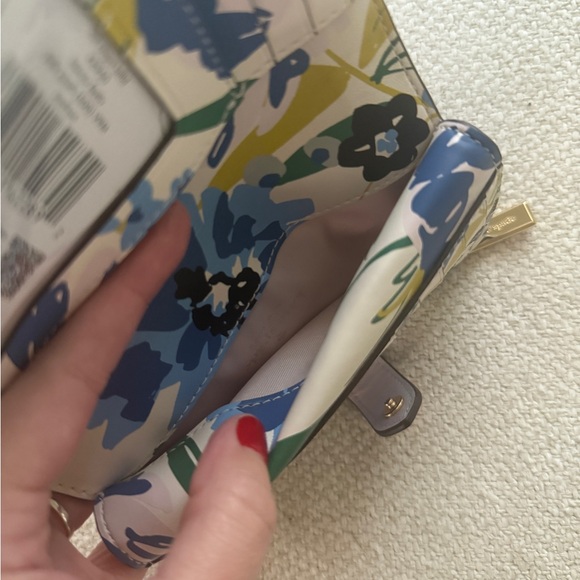 Kate Spade Light Pink Madison Medium Bifold Wallet - Picture 7 of 9